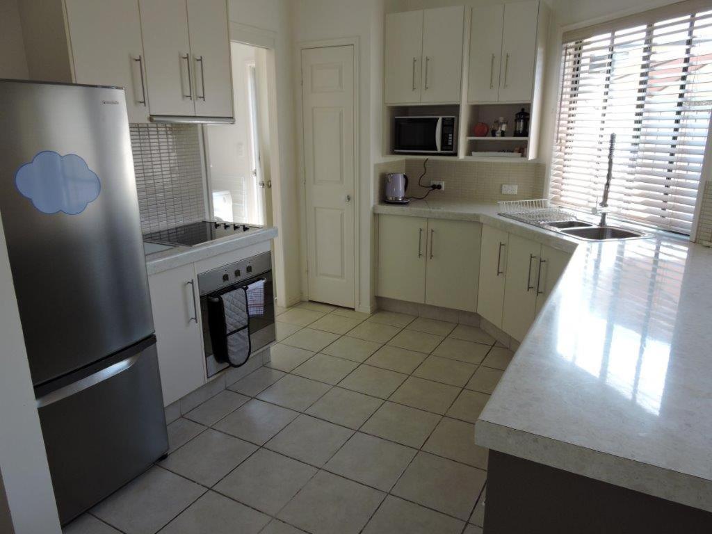 Koola Beach Apartments Bargara Eksteriør bilde