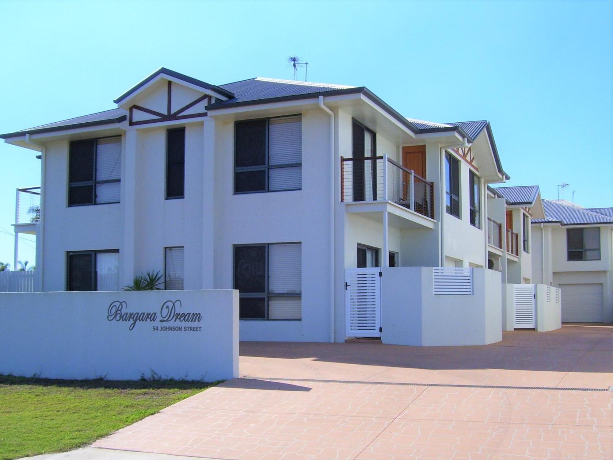 Koola Beach Apartments Bargara Eksteriør bilde