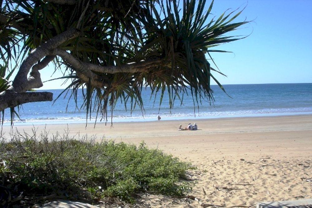Koola Beach Apartments Bargara Eksteriør bilde