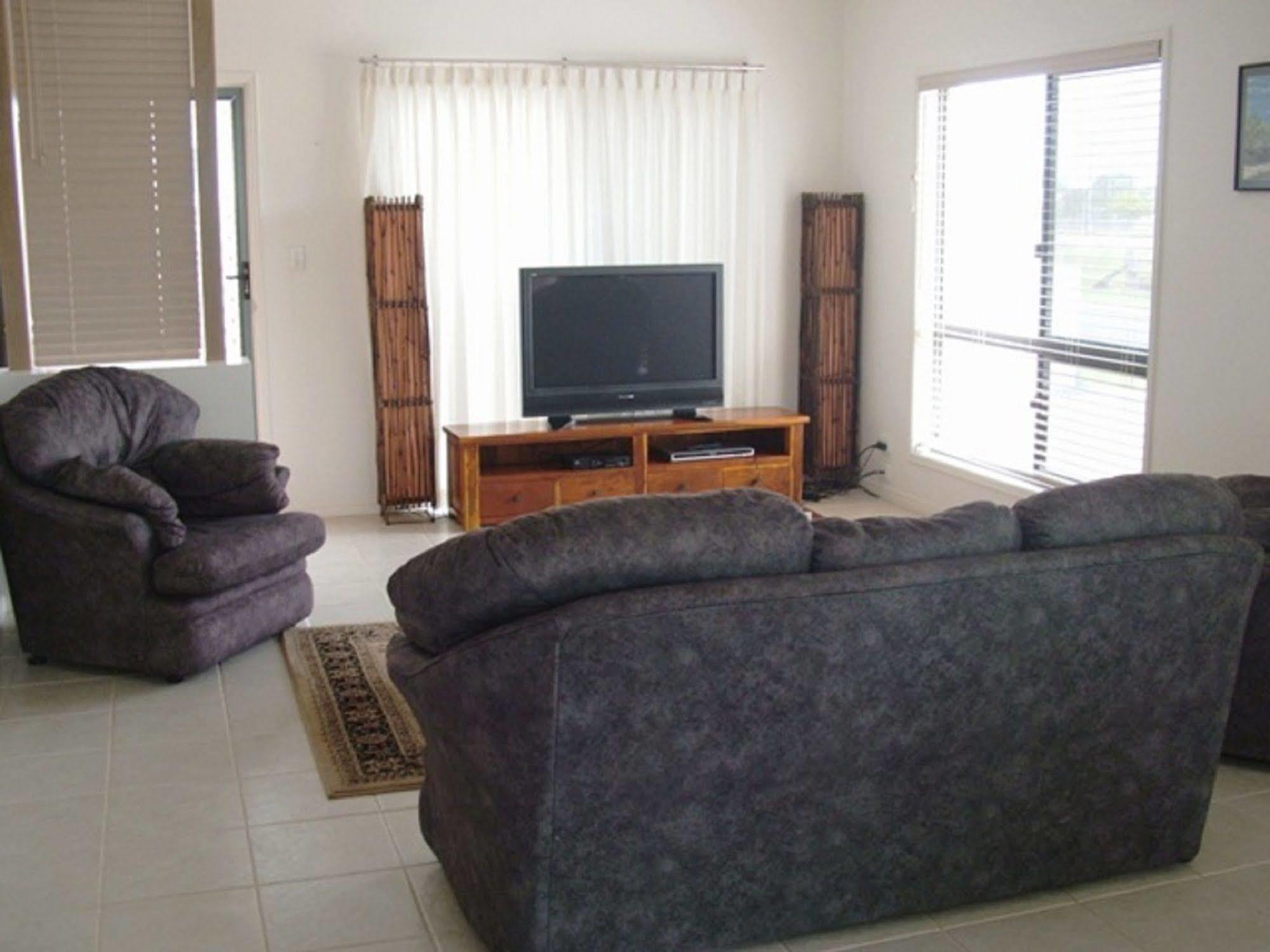 Koola Beach Apartments Bargara Eksteriør bilde